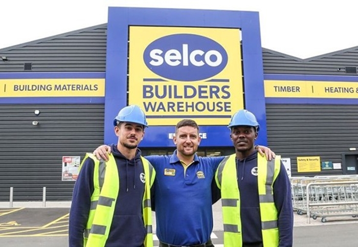 Signpost of Selco Introduces Sharp Prices and tradeREWARDS